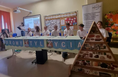 Dzieci z SP w Dalikowie w czasie konferencji dla dzieci